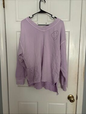 aerie Lavender V‑Neck Smiley Sweatshirt